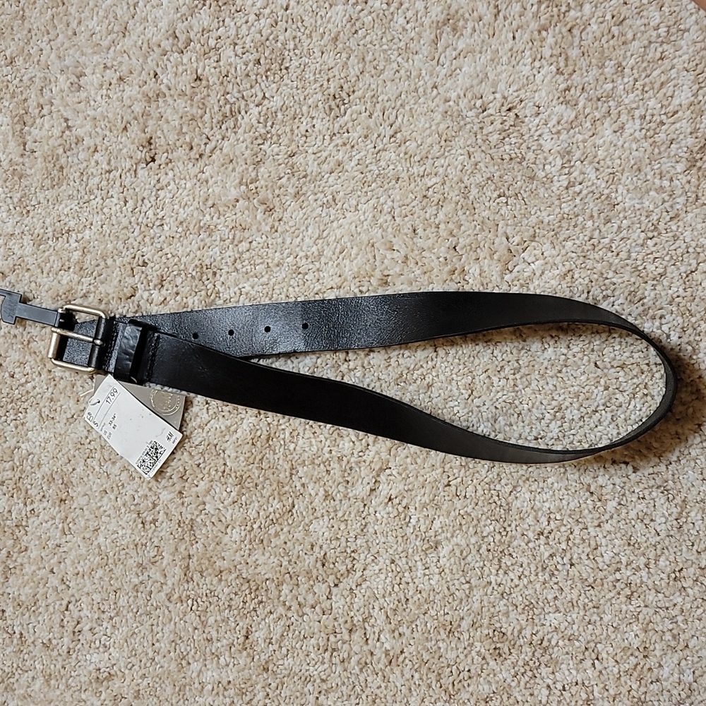H&M 33/34 Black Leather Belt